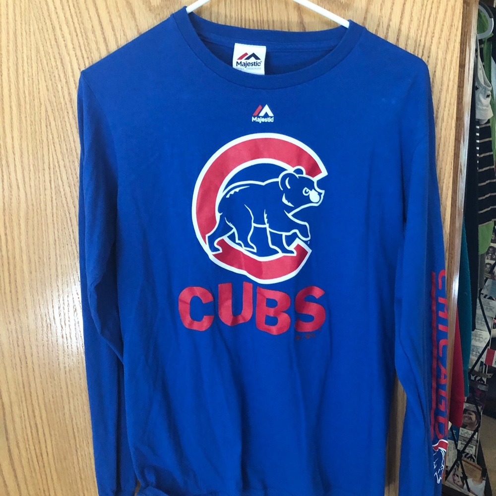 Chicago Cubs long sleeve shirt size small